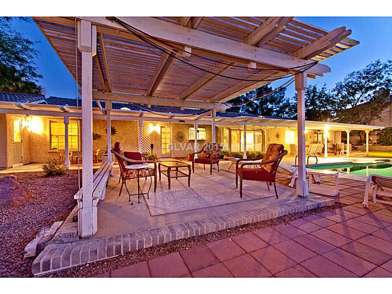 3035 Westwind Road Las Vegas, NV 89146 - Photo 30 of 35 Yard/Garden. Large Pergola