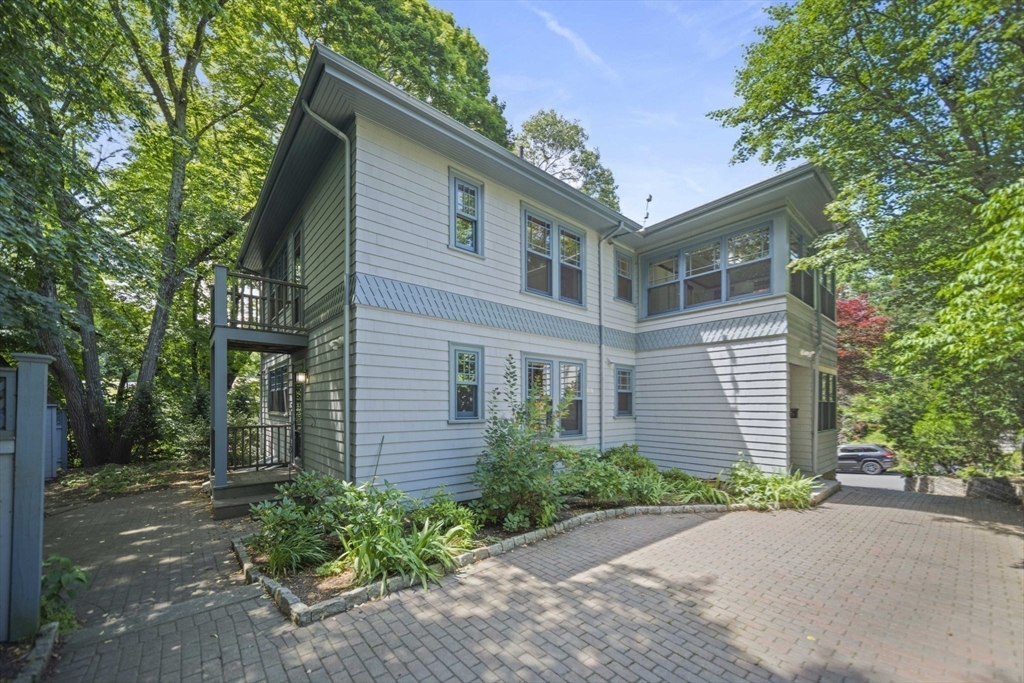 26 Hillside Road Newton, MA 02461 - Photo 29 of 36
