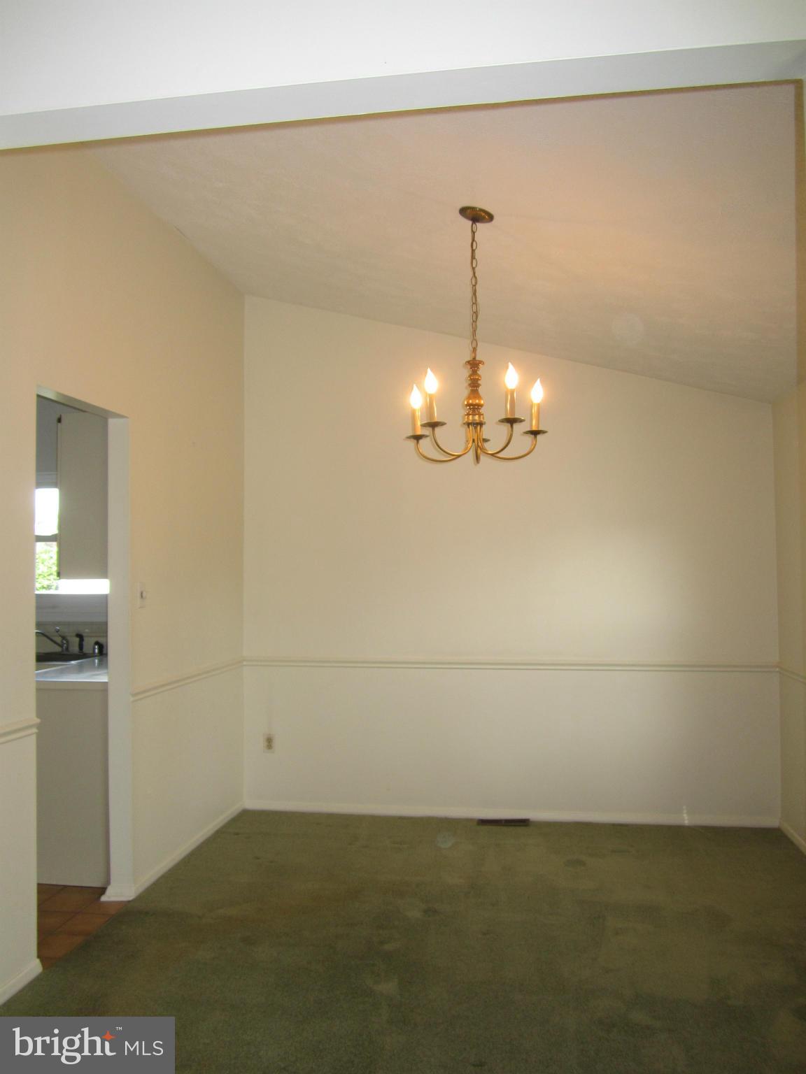 9415 Gunview Road Baltimore, MD 21236 - Photo 6 of 24 Dining Room