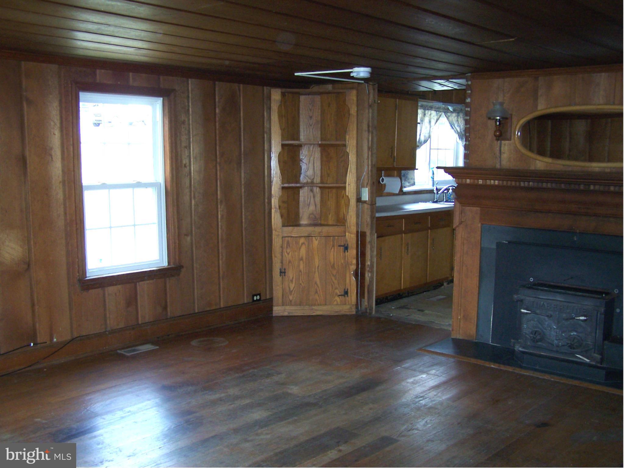 7837 Ridge Road Frederick, MD 21702 - Photo 24 of 29 Living Room