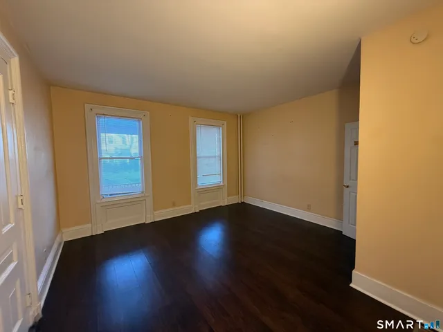 $2,350 | 10 Gilbert Avenue, New Haven, CT 06514