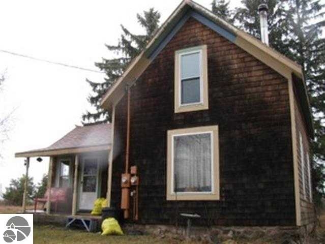 5330 Wyman Road Blanchard, MI 49310 - Photo 1 of 13 1779492.JPG