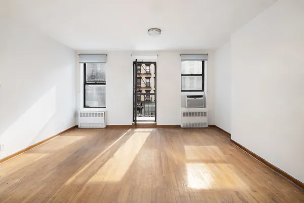 $7,200 | 1005 2nd Avenue, Unit 3 | Midtown East