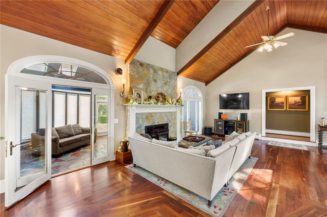 48 Colwell Road Smithfield, RI 02828 - Photo 11 of 43