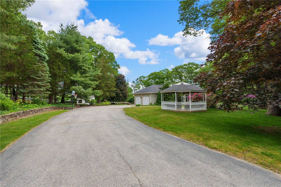 48 Colwell Road Smithfield, RI 02828 - Photo 26 of 43