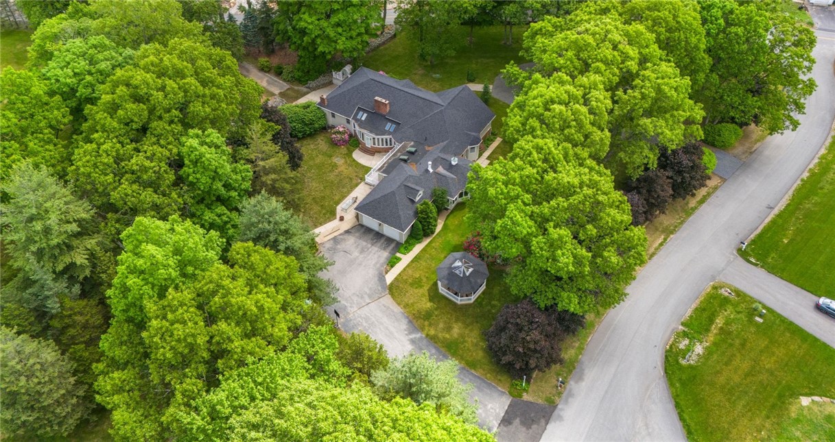 48 Colwell Road Smithfield, RI 02828 - Photo 3 of 43