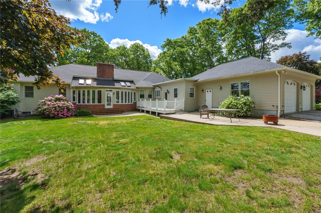 48 Colwell Road Smithfield, RI 02828 - Photo 34 of 43