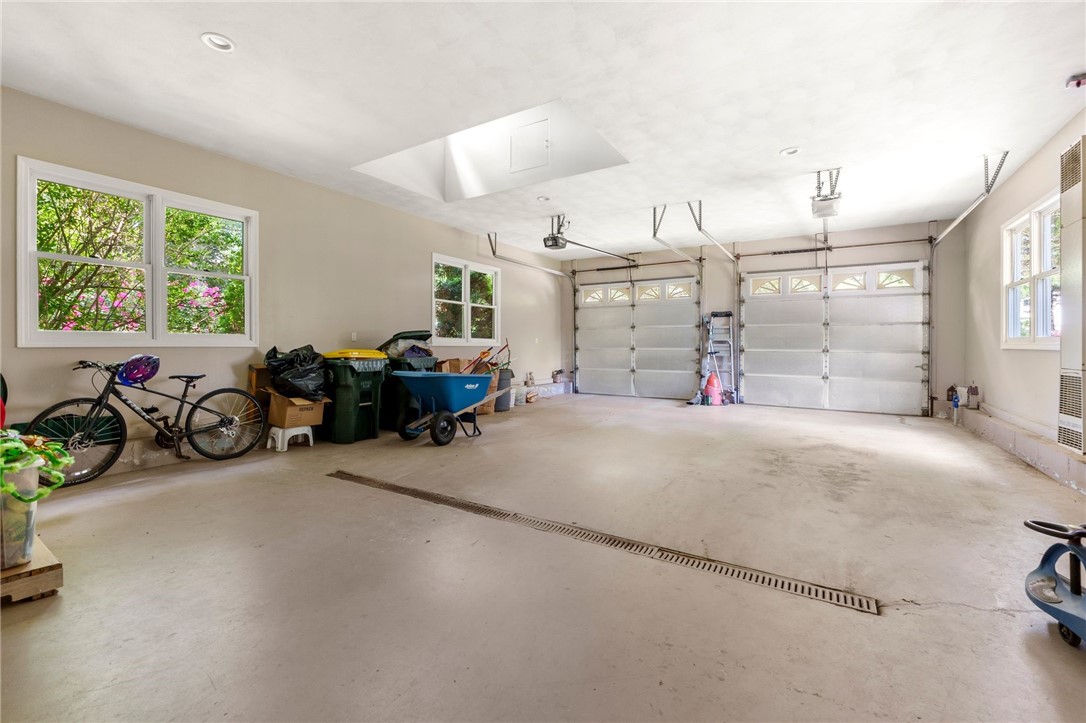 48 Colwell Road Smithfield, RI 02828 - Photo 35 of 43 Main level Garage