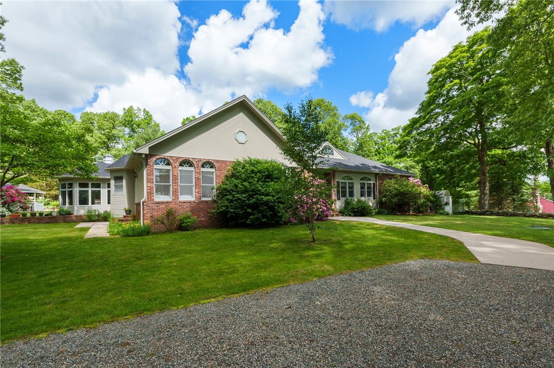 48 Colwell Road Smithfield, RI 02828 - Photo 6 of 43