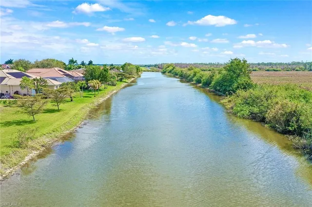 $209,000 | 18013 Sandtrap Drive, Naples, FL 34114