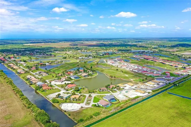 $209,000 | 18013 Sandtrap Drive, Naples, FL 34114