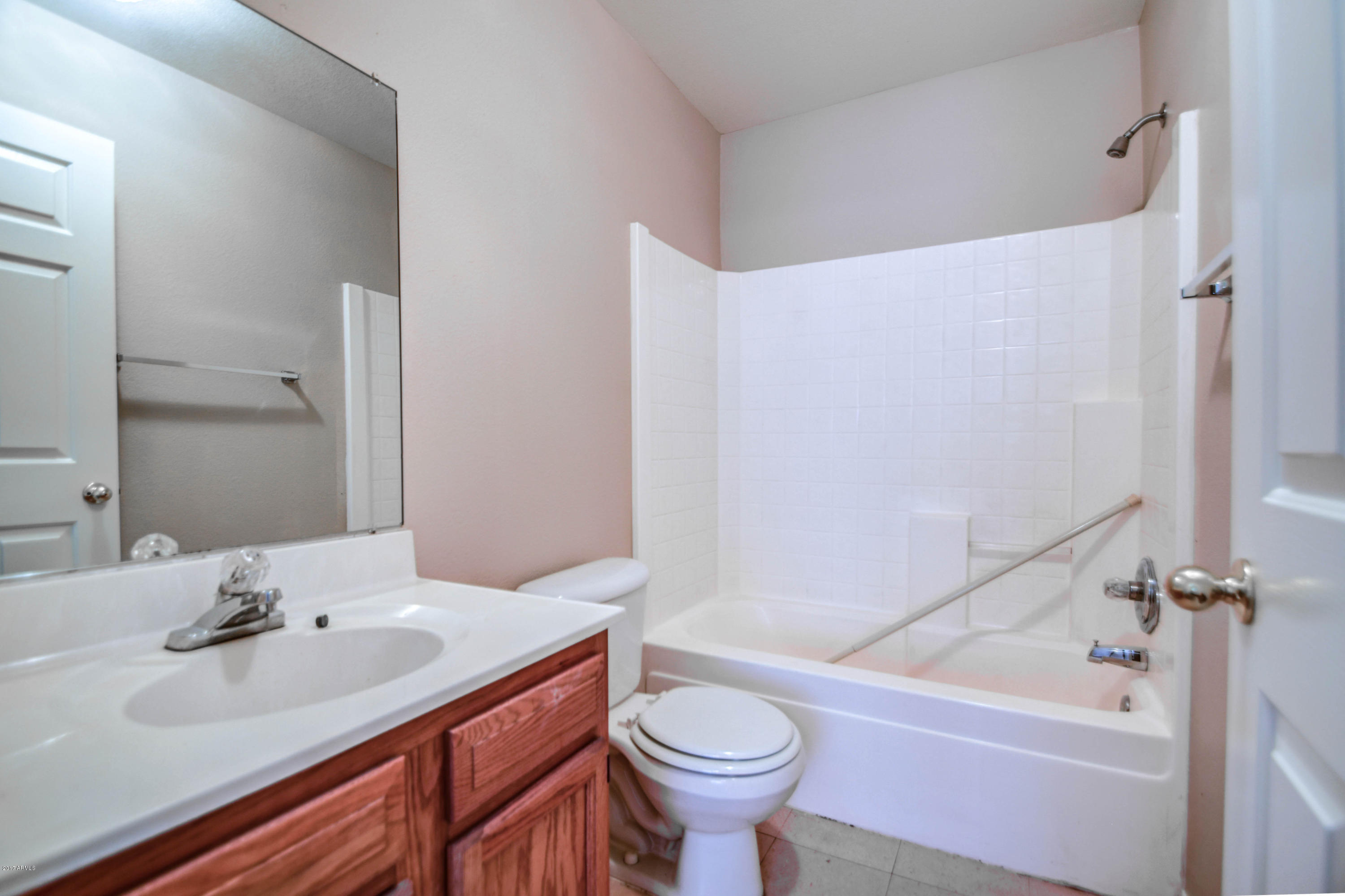 78 North Trekell Road Casa Grande, AZ 85122 - Photo 27 of 40 Master Bath 1