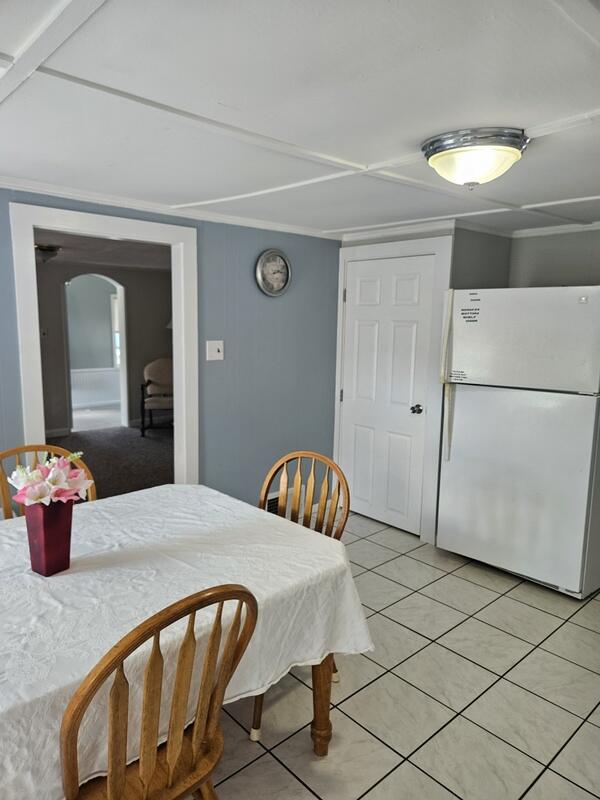 36 Perley Street Lewiston, ME 04240 - Photo 10 of 39 leads ito LR