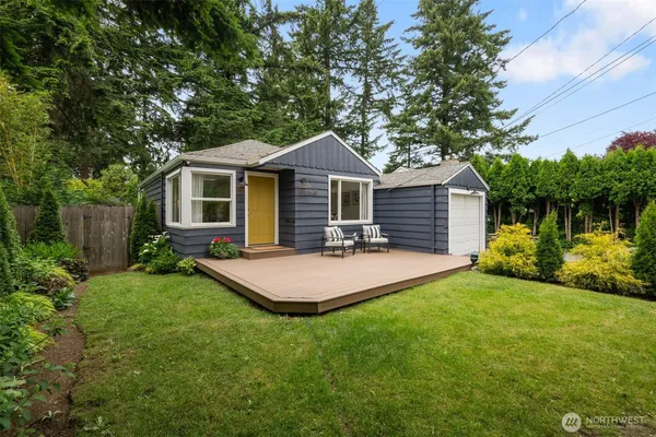 $639,950 | 11549 8th Avenue Northeast, Seattle, WA 98125