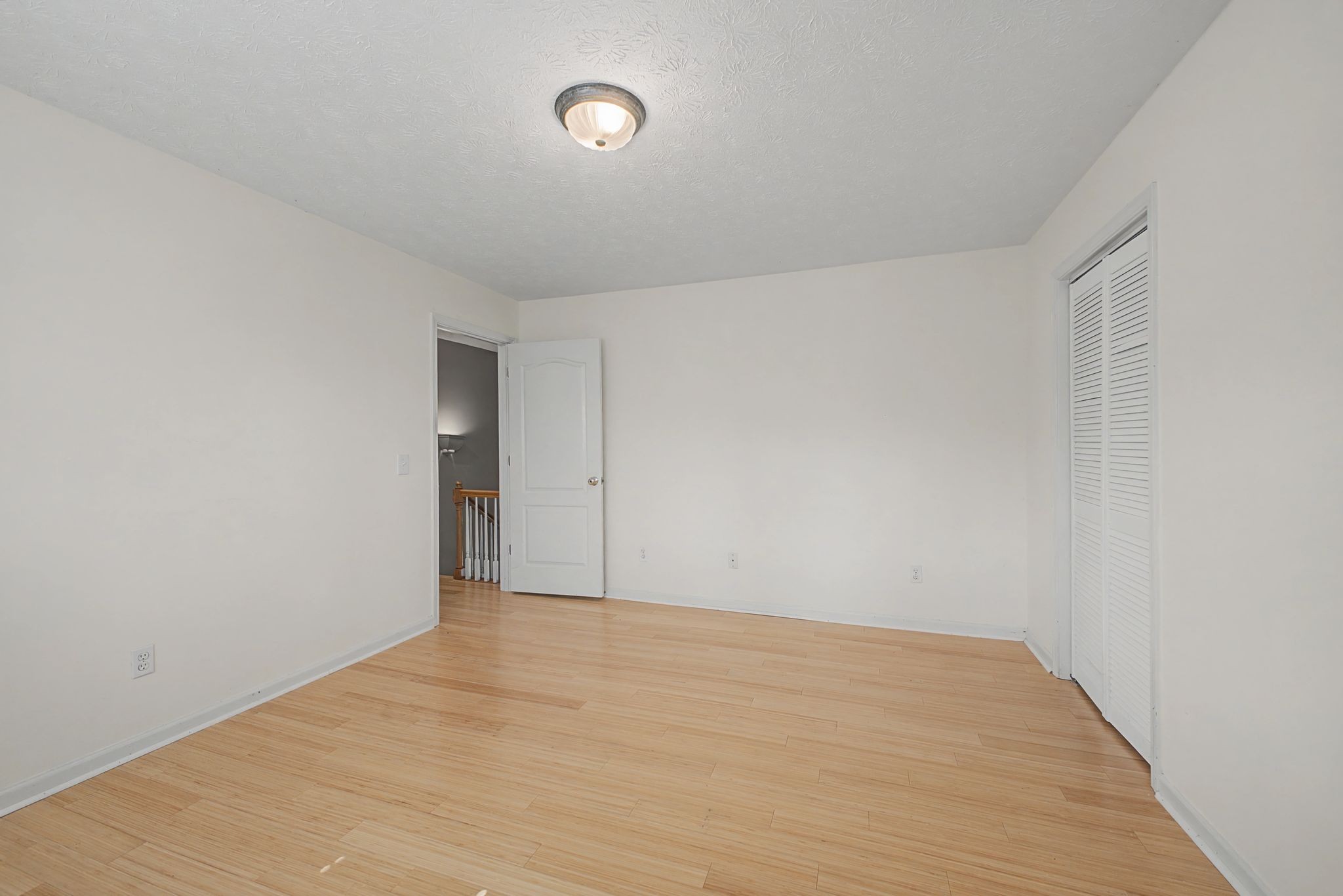 1081 Ridgecrest Drive Kingston Springs, TN 37082 - Photo 24 of 49 a view of an empty room