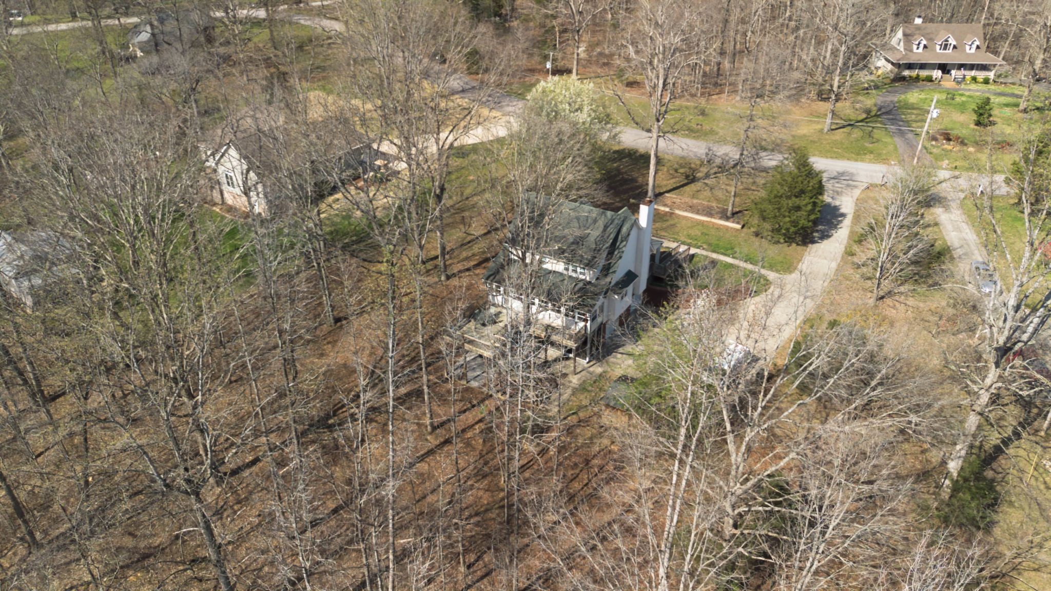 1081 Ridgecrest Drive Kingston Springs, TN 37082 - Photo 49 of 49 a backyard of a house