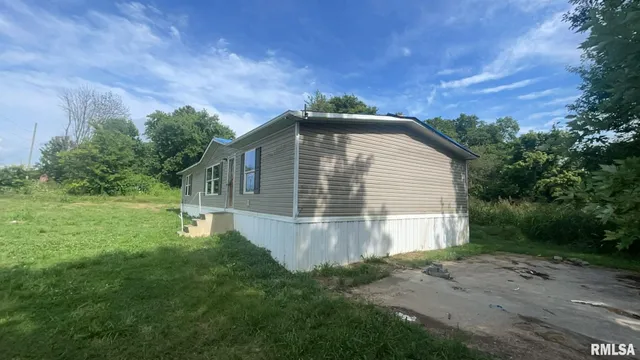 $39,900 | 708 Highway 146, Cave In Rock, IL 62919