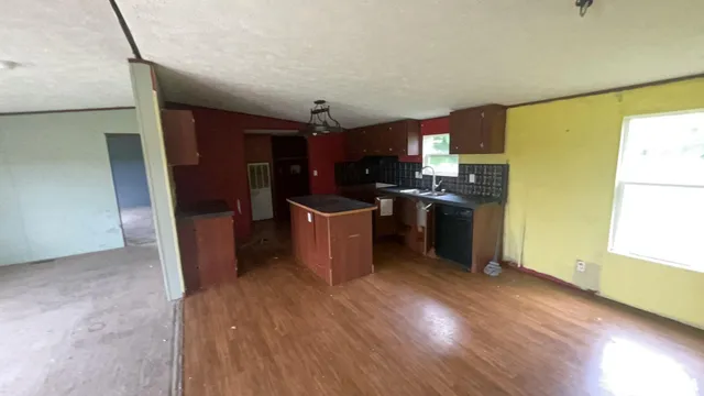 $39,900 | 708 Highway 146, Cave In Rock, IL 62919