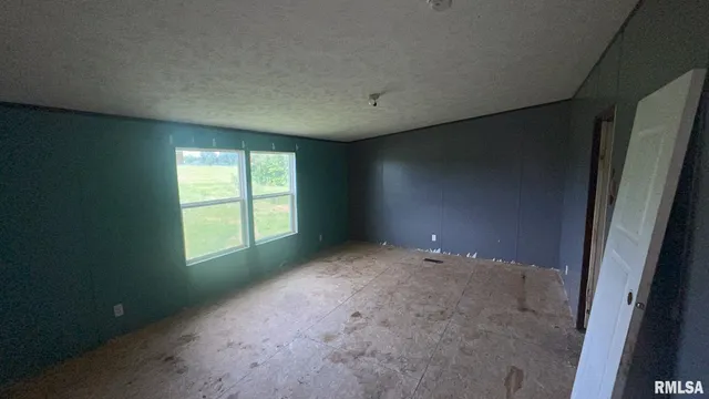 $39,900 | 708 Highway 146, Cave In Rock, IL 62919