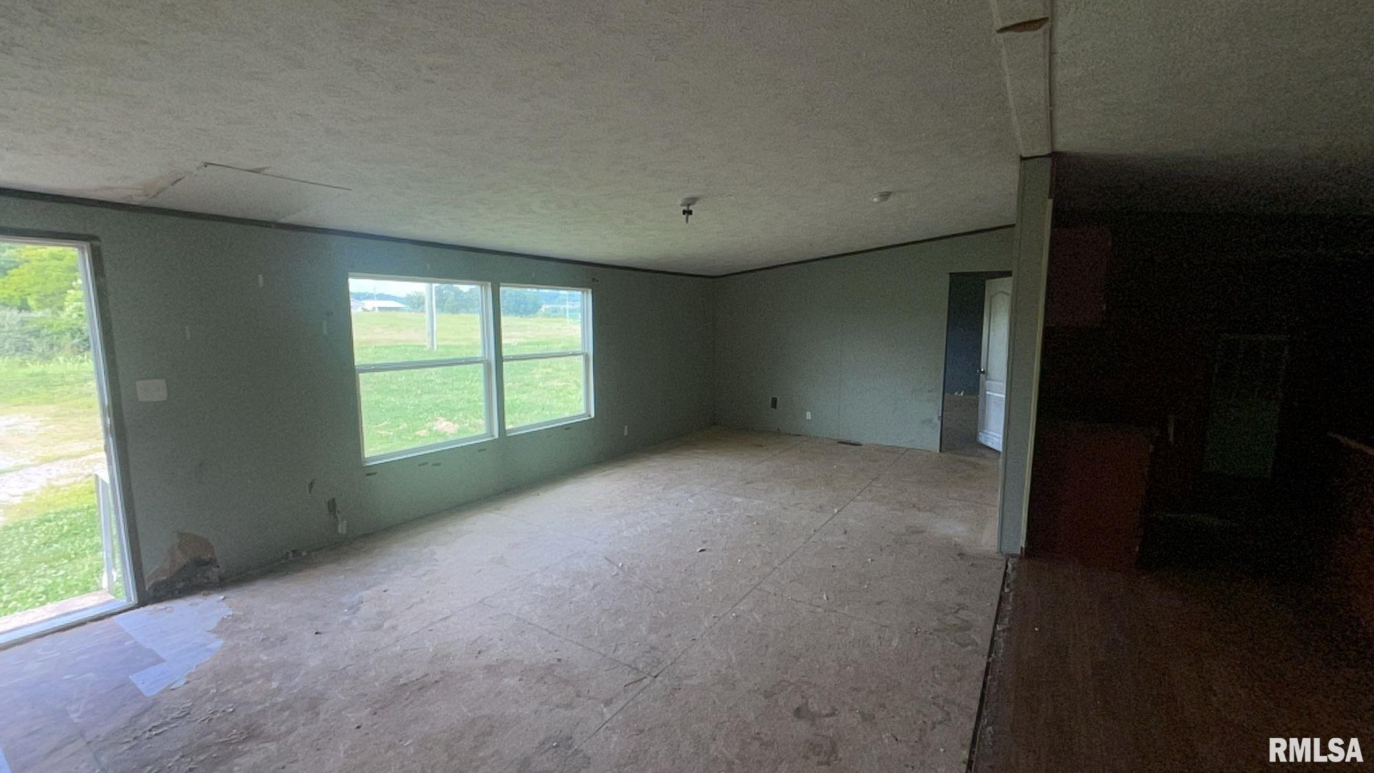 708 Highway 146 Cave In Rock, IL 62919 - Photo 7 of 8