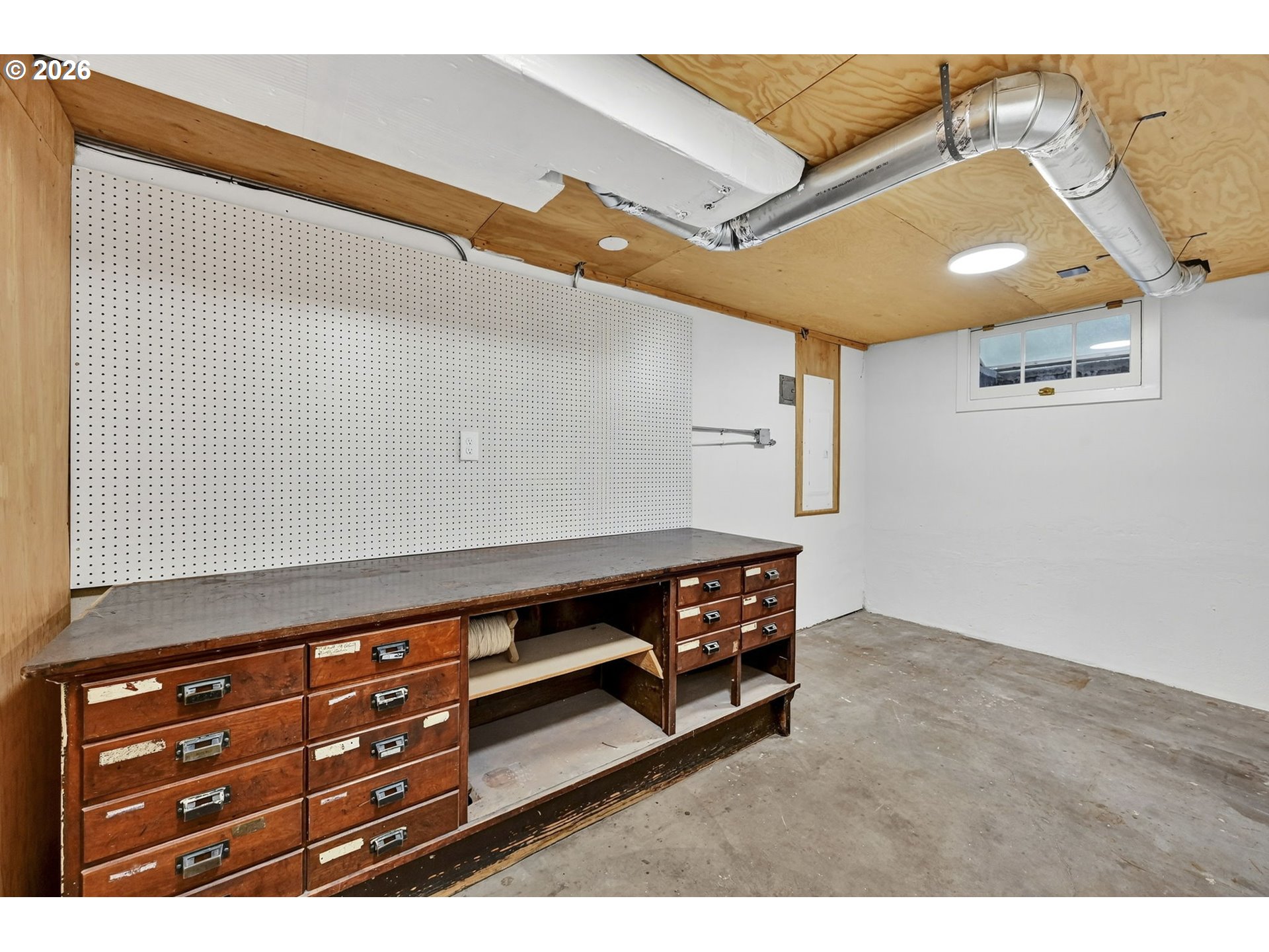 8035 Southwest 8th Avenue Portland, OR 97219 - Photo 34 of 42 a view of room with furniture