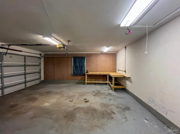 a view of a garage