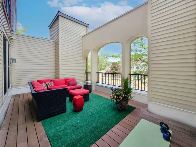 $575,000 | 650 Main Street North, Unit B05, Stillwater, MN 55082