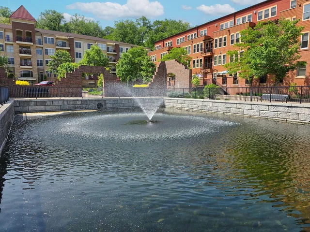 $575,000 | 650 Main Street North, Unit B05, Stillwater, MN 55082