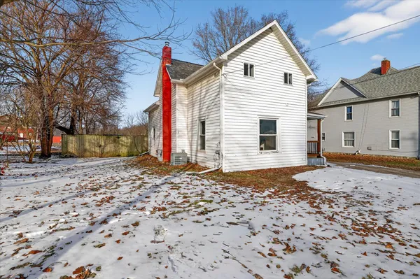 $139,500 | 816 South Kalamazoo Avenue, Marshall, MI 49068