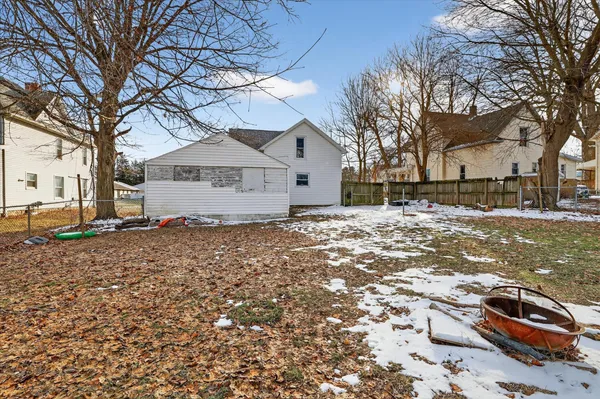 $139,500 | 816 South Kalamazoo Avenue, Marshall, MI 49068