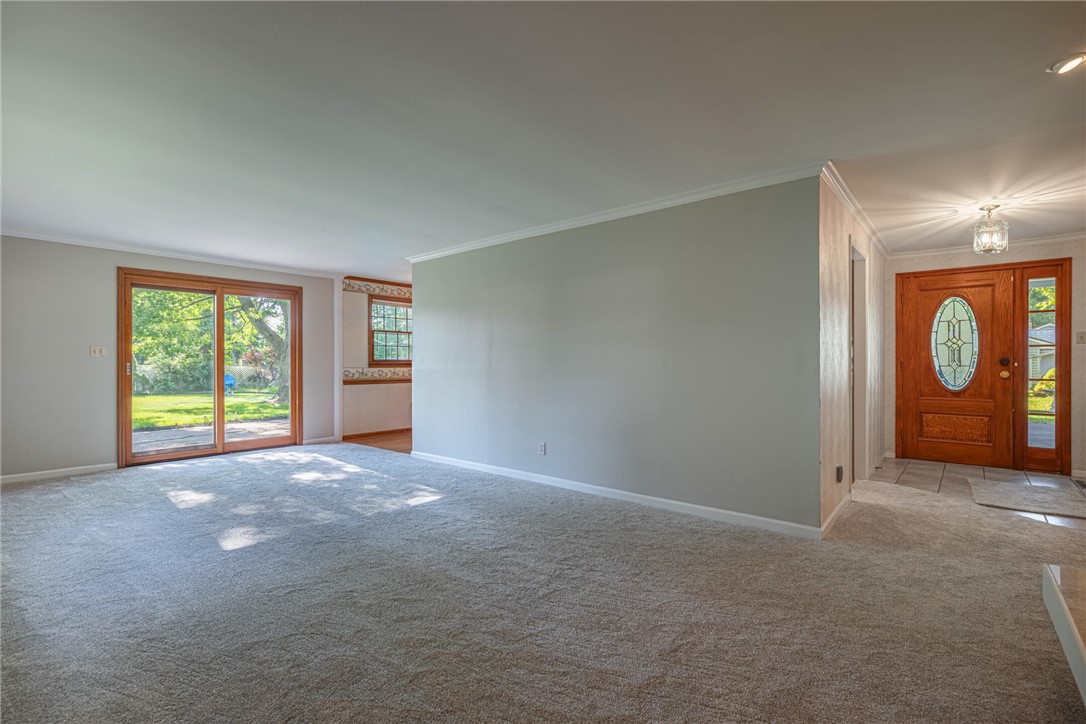 289 Monarch Road Dayton, OH 45458 - Photo 3 of 28