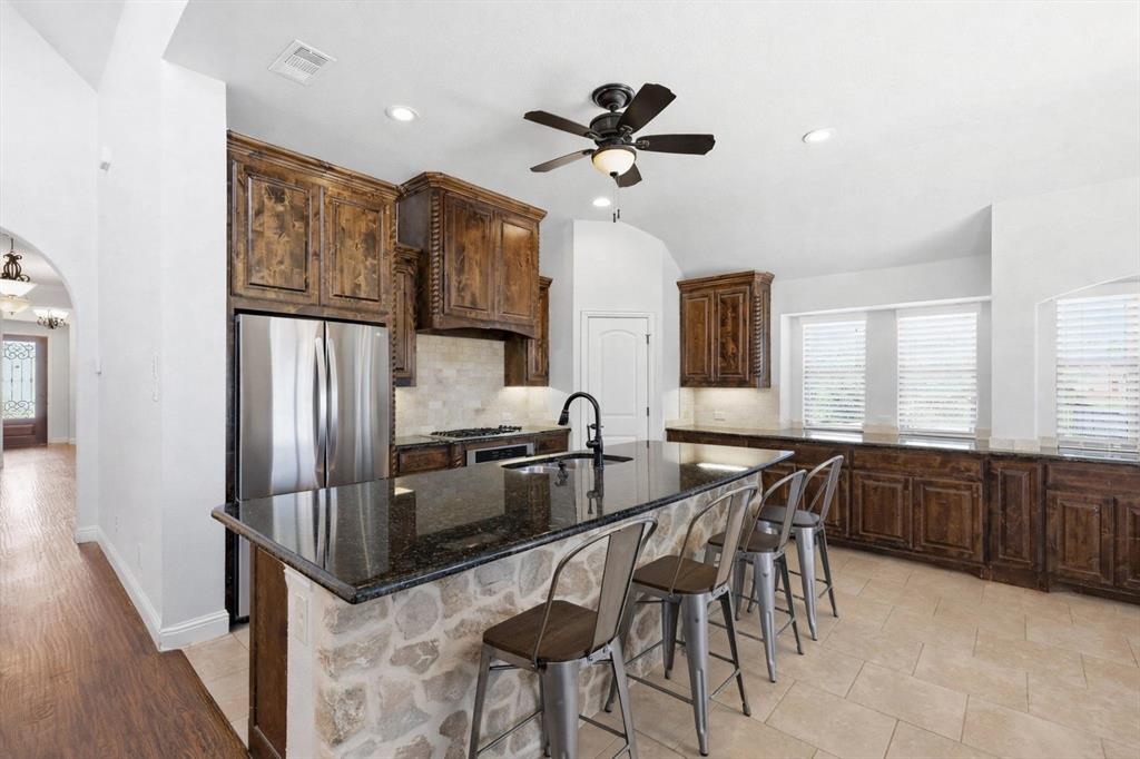 13850 James Ranch Court Justin, TX 76247 - Photo 19 of 40