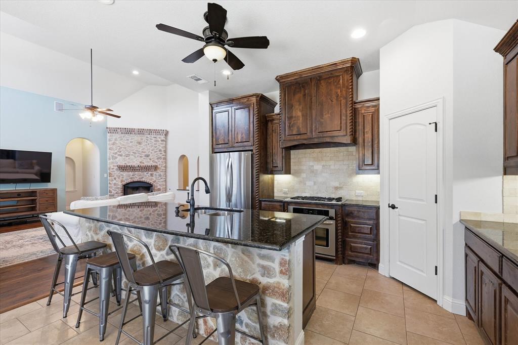 13850 James Ranch Court Justin, TX 76247 - Photo 3 of 40