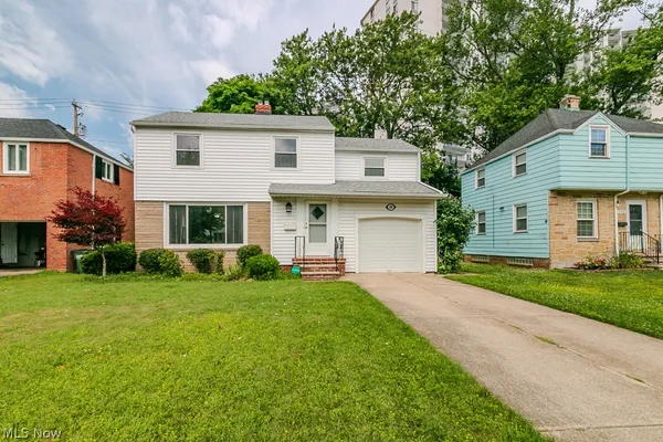 $200,000 | 180 East 264th Street, Euclid, OH 44132