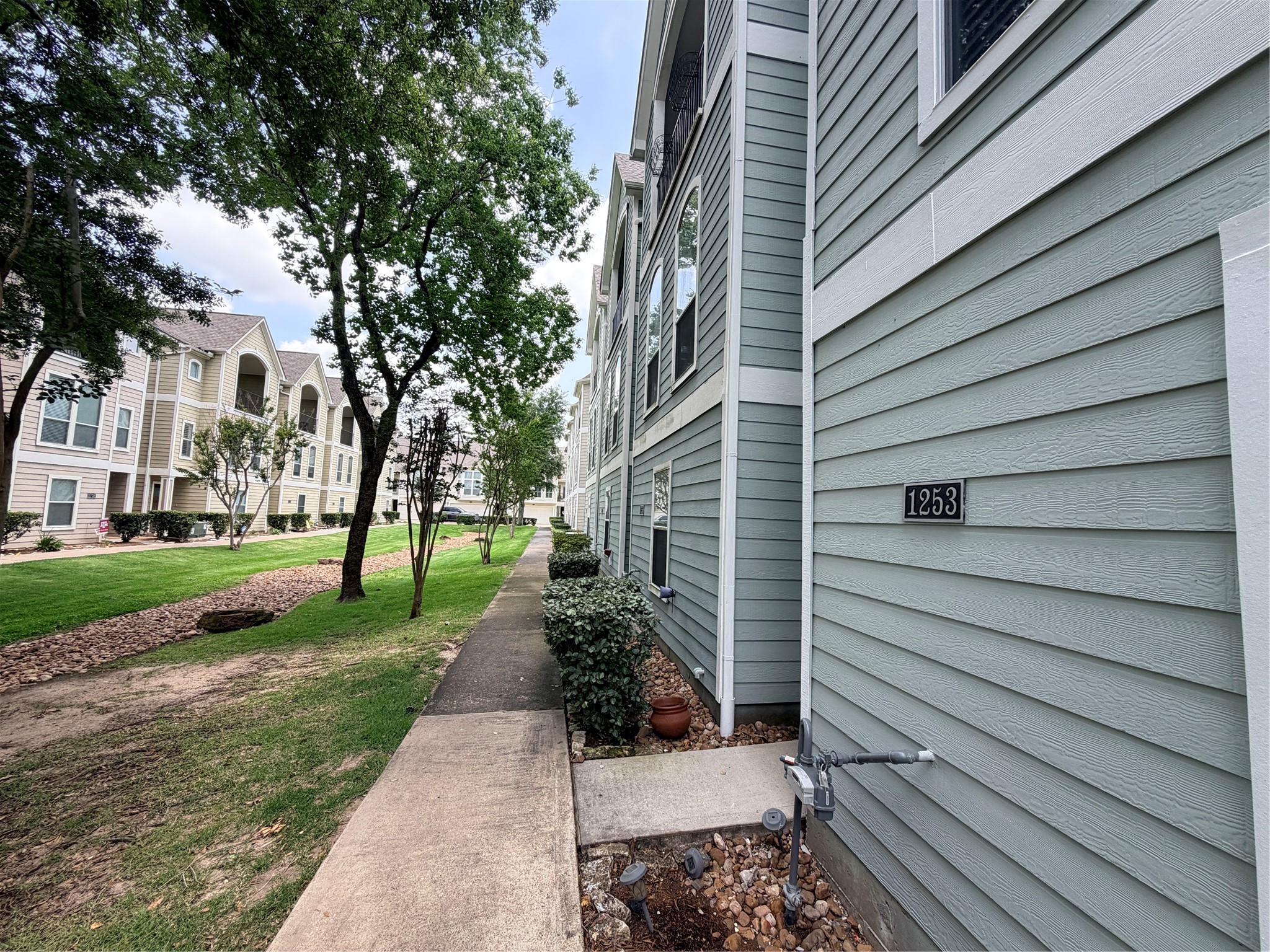 1253 West 17th Street Houston, TX 77008 - Photo 2 of 21