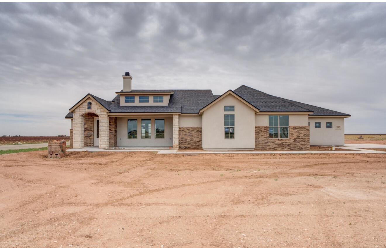 a view of house and outdoor space