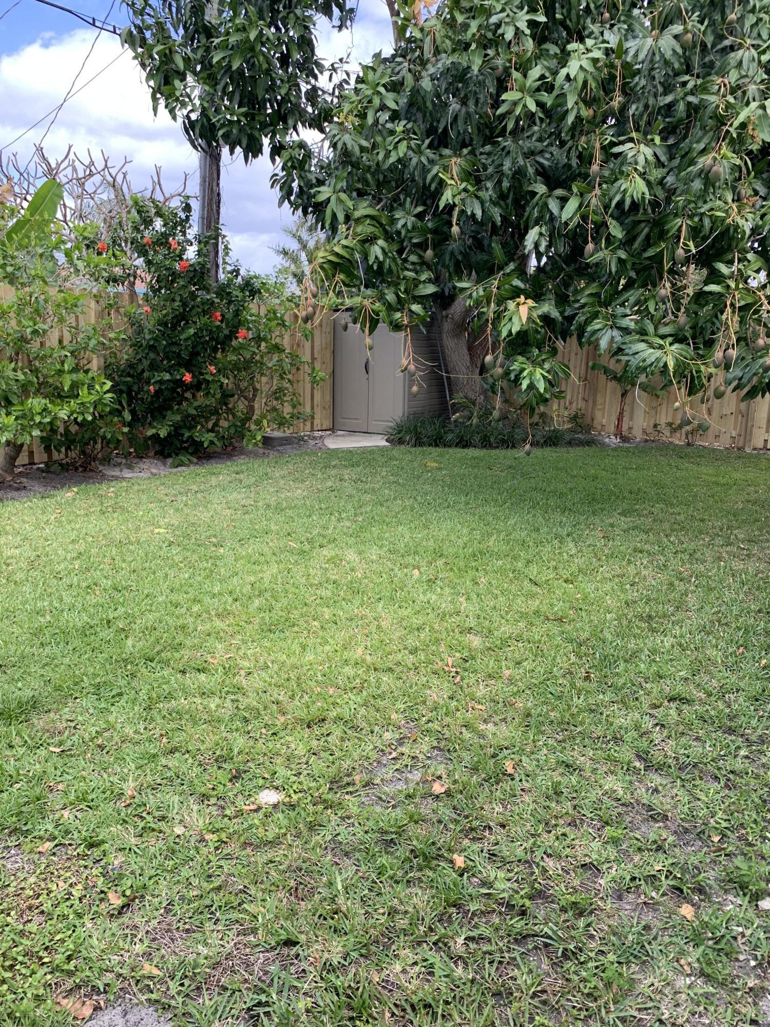 2325 Northeast 4th Avenue Boca Raton, FL 33431 - Photo 13 of 17 IMG_4178