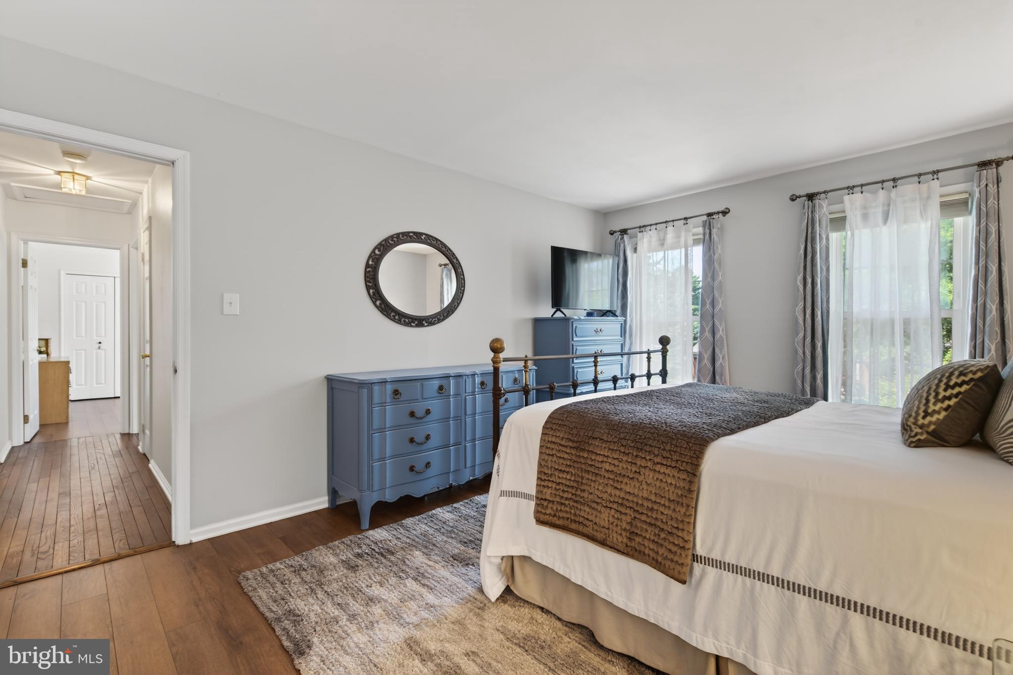 111 Environs Road Sterling, VA 20165 - Photo 23 of 50 Master bedroom