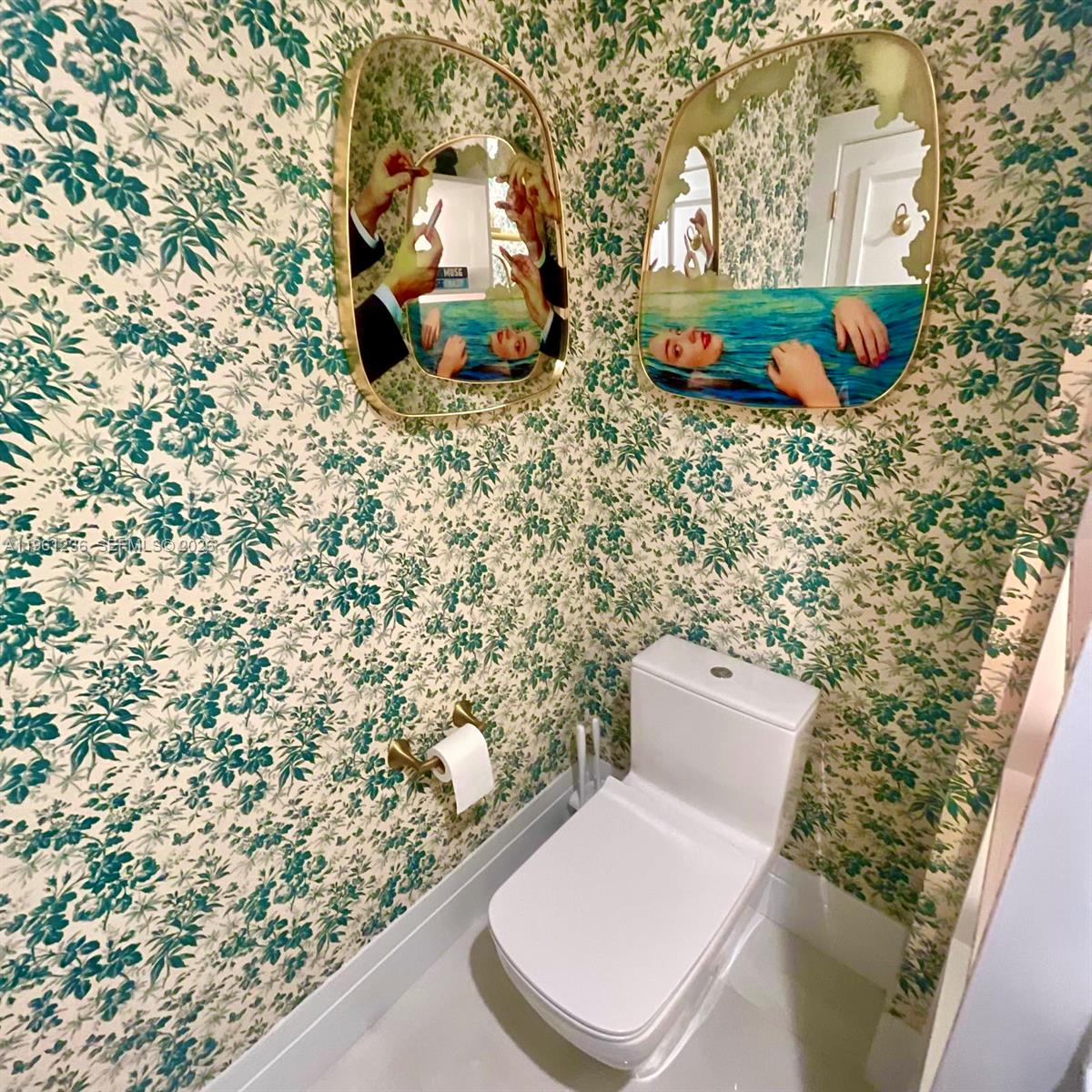 888 Brickell Key Drive, Unit 802 Miami, FL 33131 - Photo 13 of 16 view of outdoor space and yard