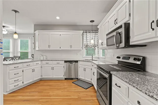 $599,000 | 14726 Mackey Street, Overland Park, KS 66223