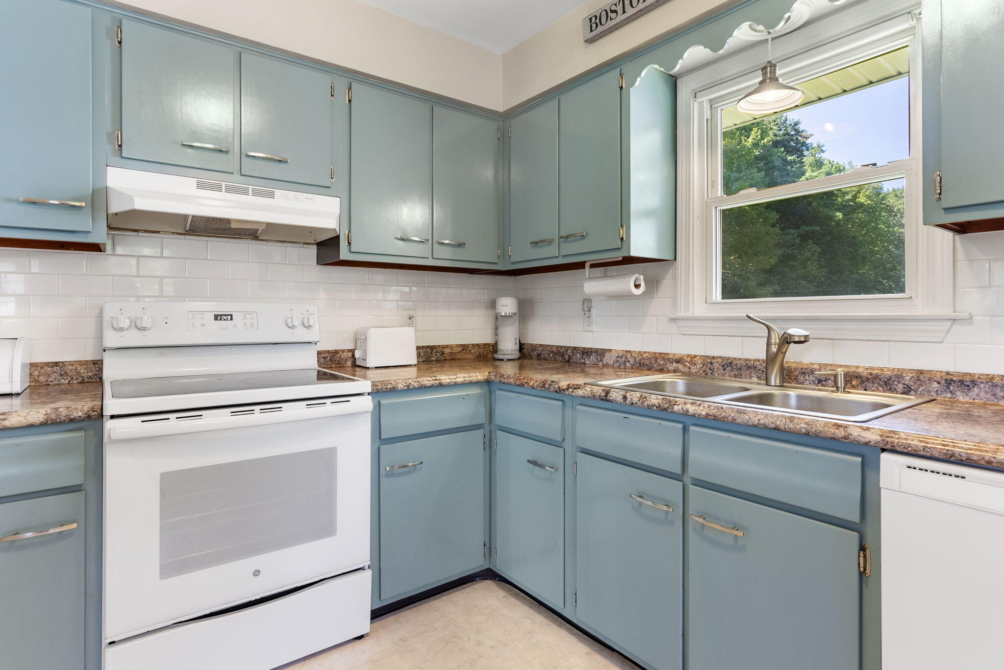 153 Mosher Road Gorham, ME 04038 - Photo 3 of 27 large-68671216-3a36-45c7-8e52-418ef01f58