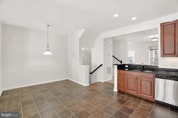 $3,200 | 6625 Latrobe Falls, Unit 88, Elkridge, MD 21075