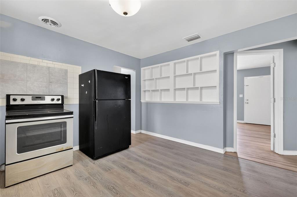 2760 Westland Road Mount Dora, FL 32757 - Photo 9 of 27