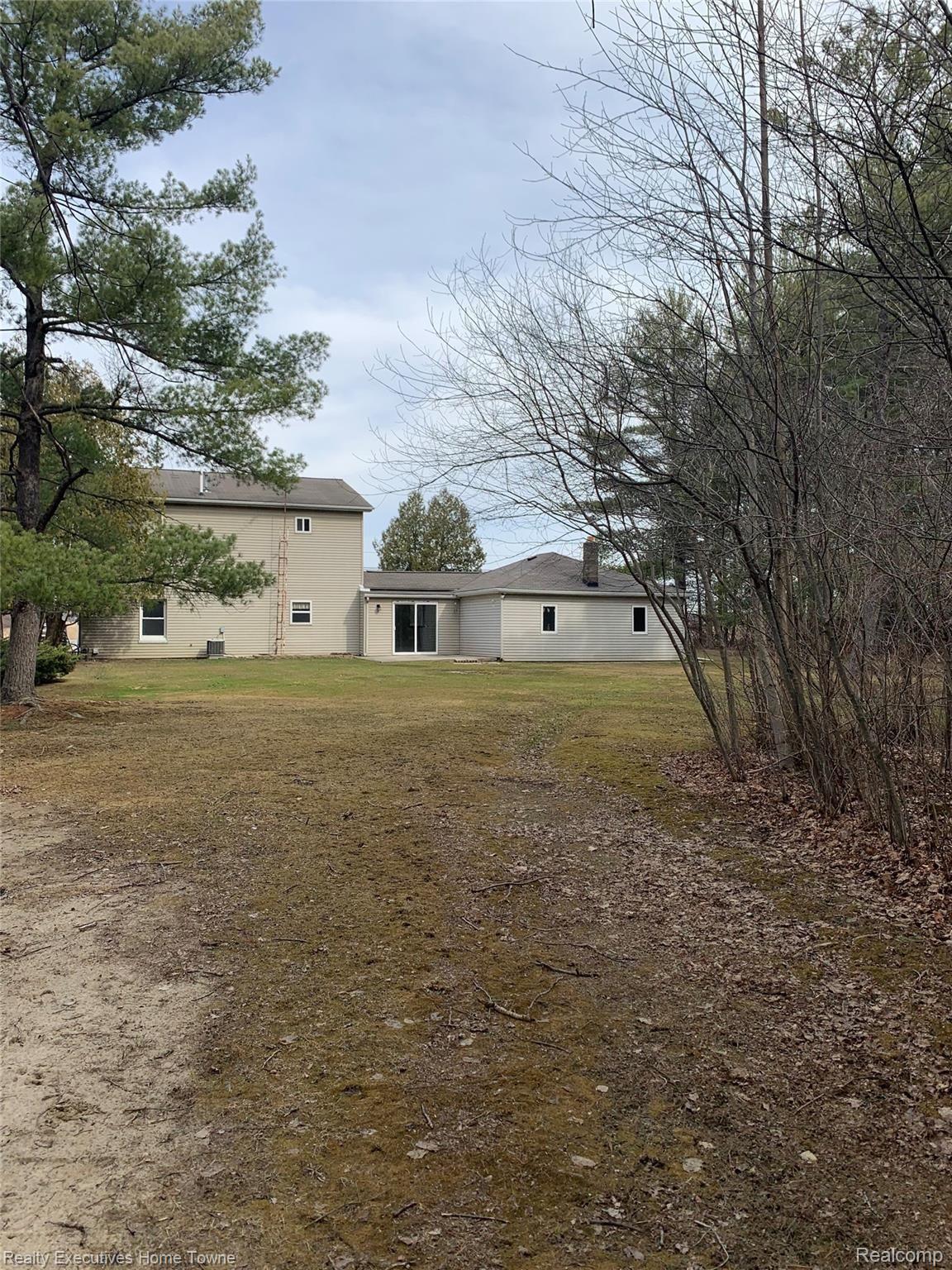 8599 Avoca Road Avoca, MI 48006 - Photo 16 of 17 IMG_1906 (002).jpg