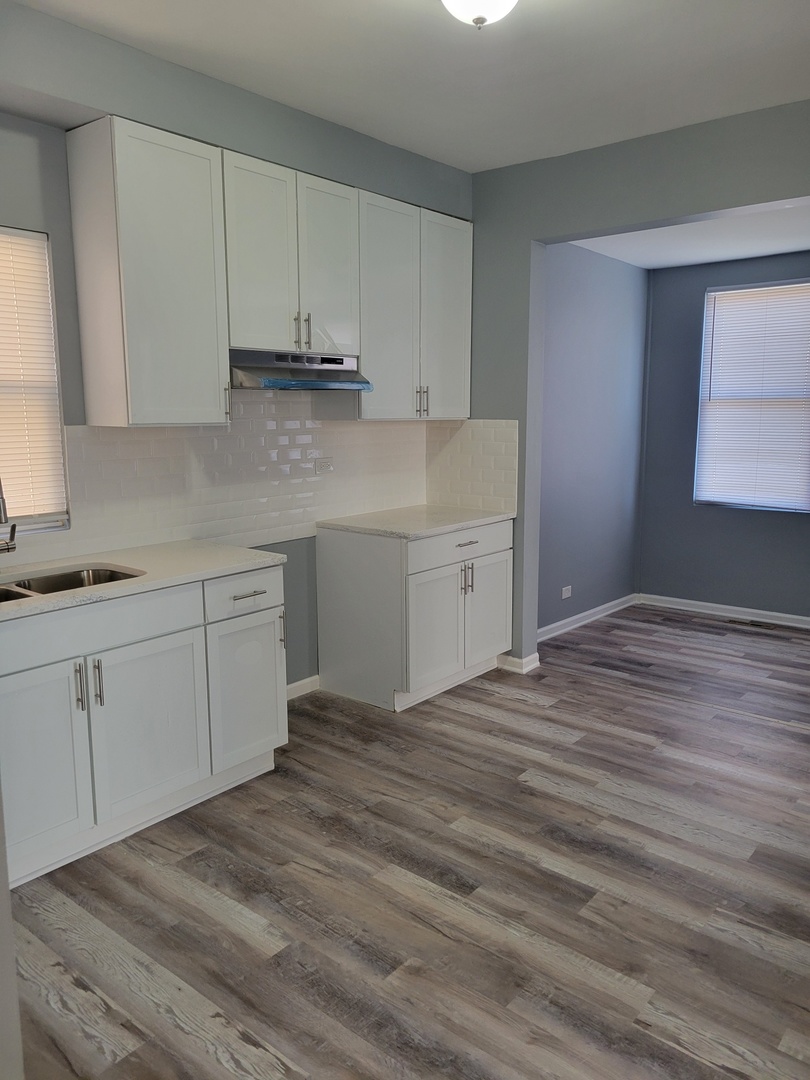 7629 South Rhodes Avenue Chicago, IL 60619 - Photo 10 of 18 Gallery Image 10