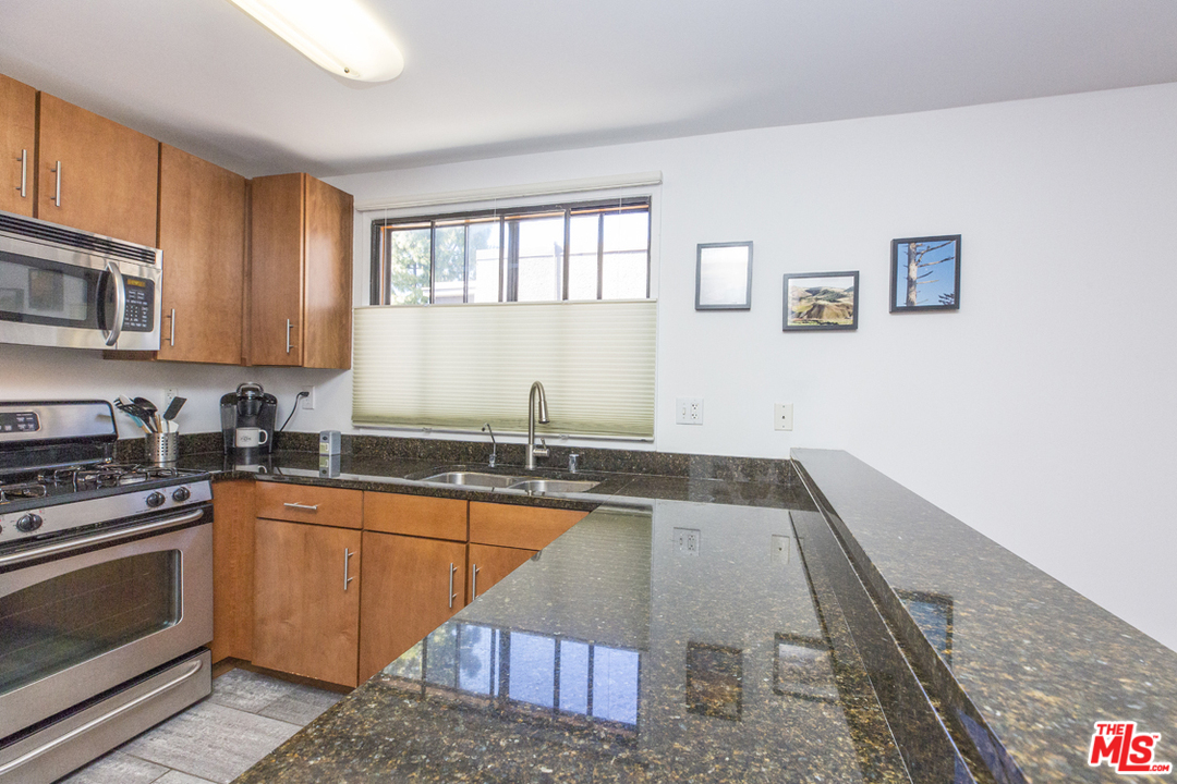 8300 Manitoba Street, Unit 237 Playa del Rey, CA 90293 - Photo 4 of 27