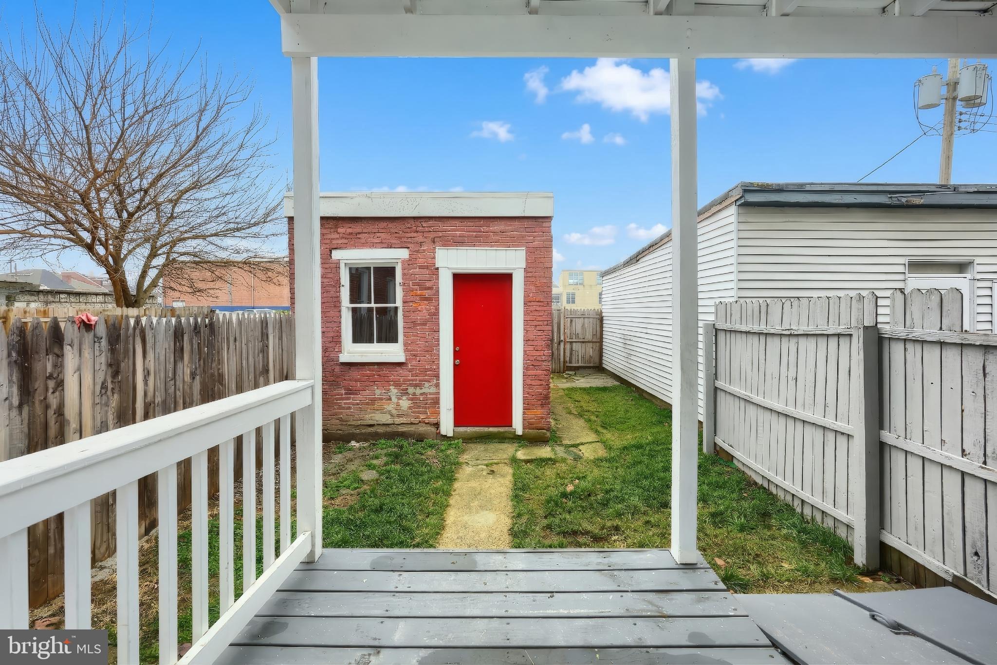 442 East Prospect Street York, PA 17403 - Photo 28 of 33 a view of a house with a yard and stairs