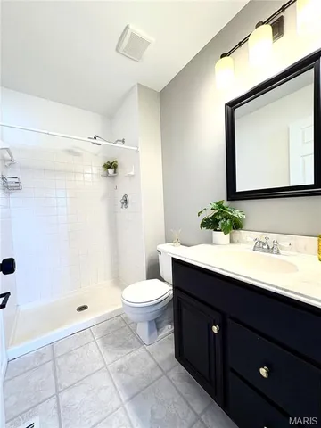 $339,000 | 38 Amberly Drive, St. Peters, MO 63376