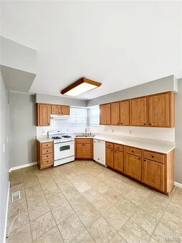 $339,000 | 38 Amberly Drive, St. Peters, MO 63376