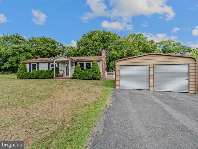 front view of house with a yard